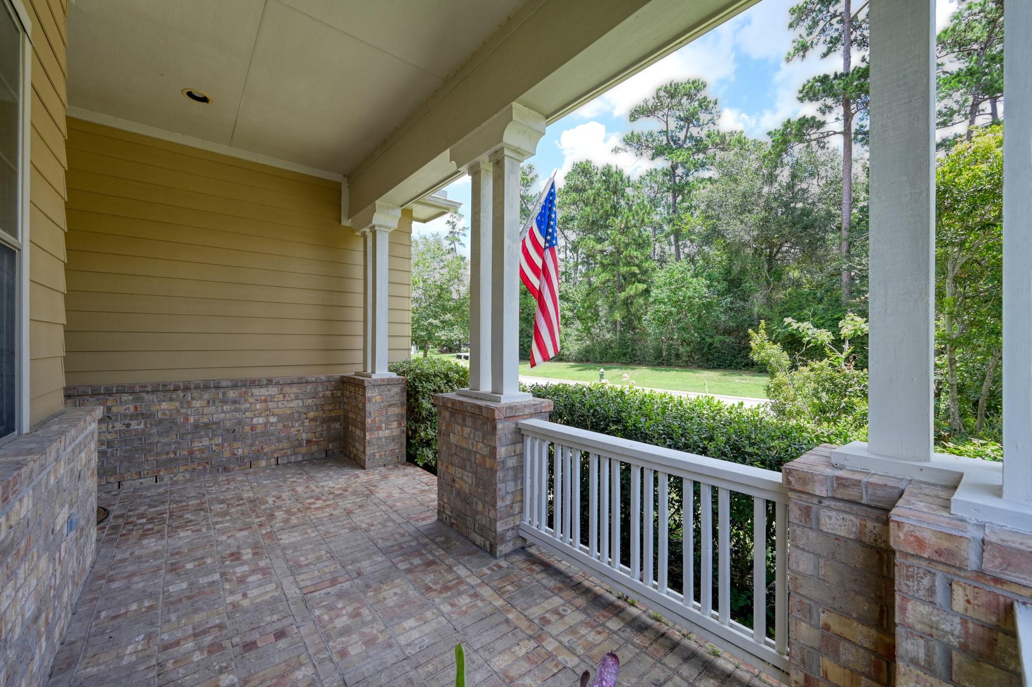 74 W Tapestry Park Circle