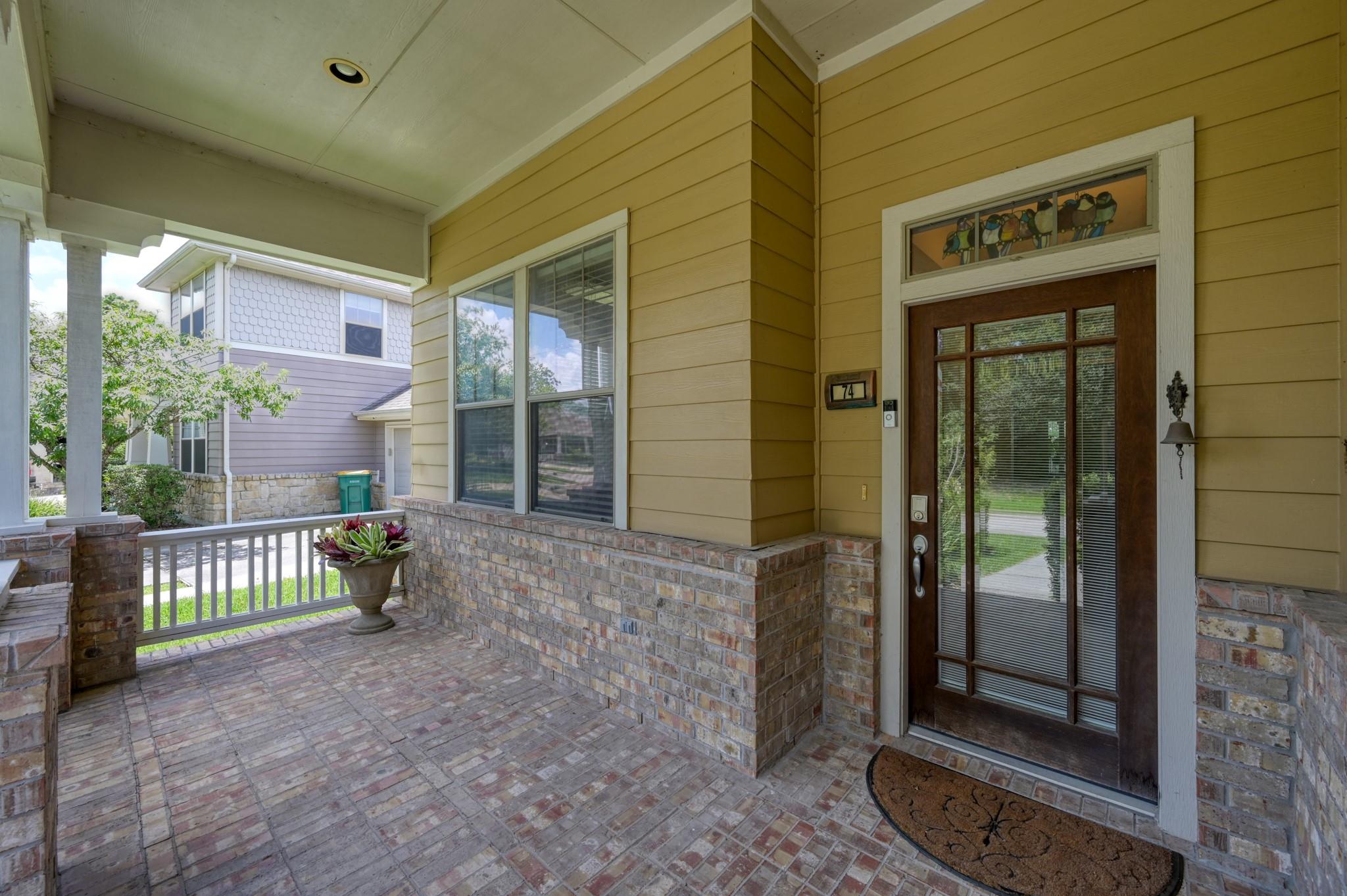 74 W Tapestry Park Circle