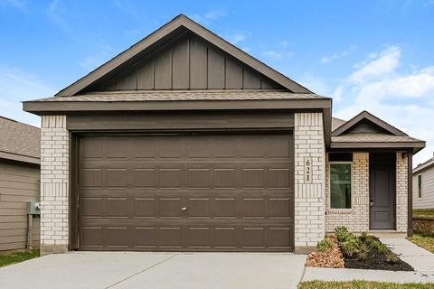 Photo of 621 Craven Street, Conroe, TX 77316 (MLS # 37627383)
