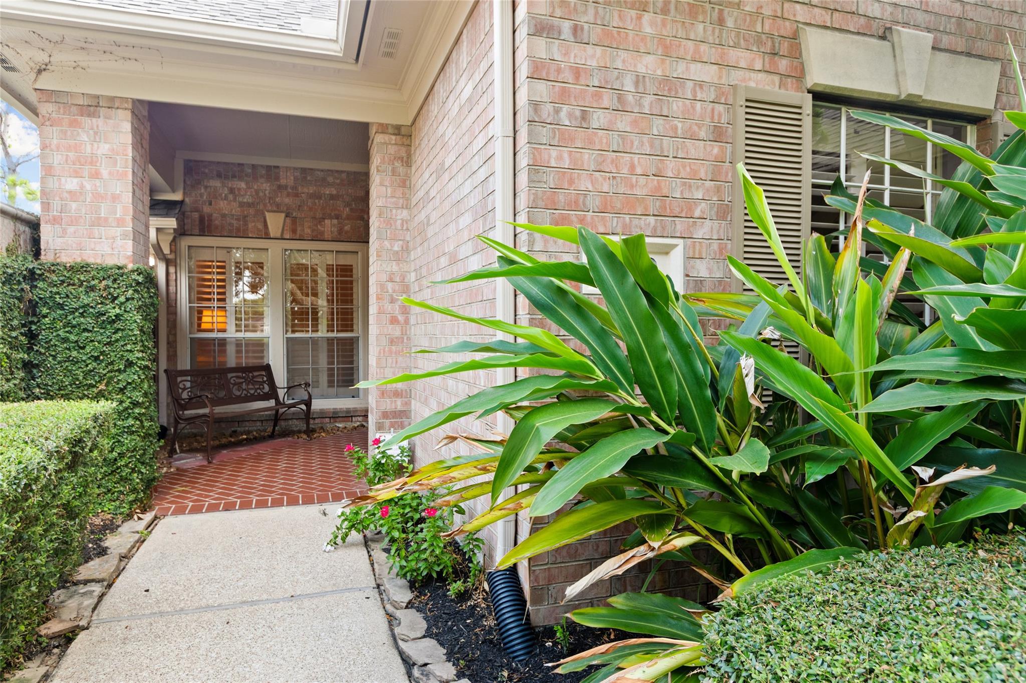 2430 Fairway Pointe Drive