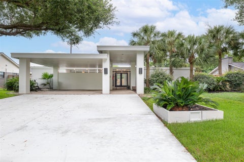 Photo of 10211 Willowgrove Drive, Houston, TX 77035 (MLS # 28392241)