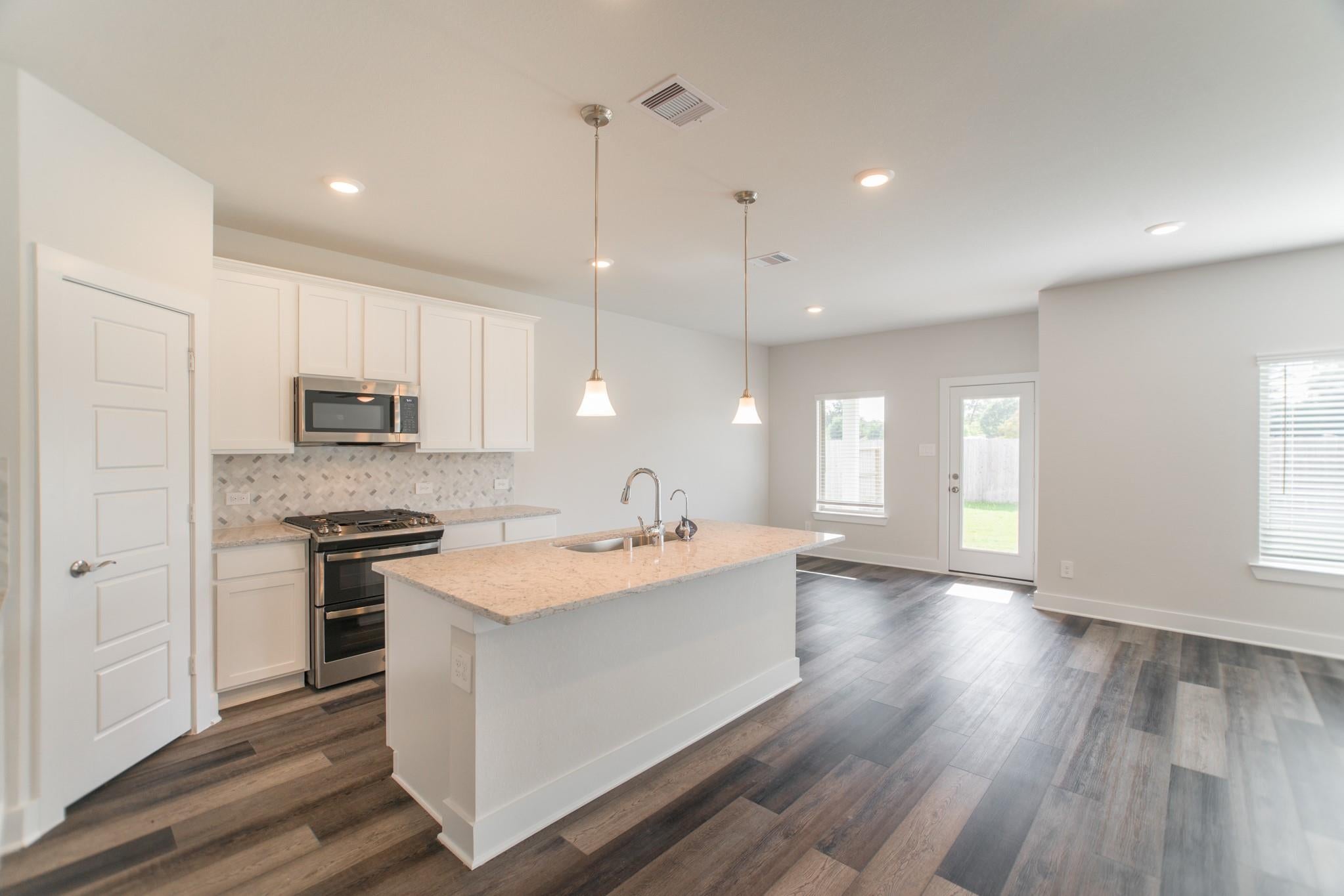 10313 S Goshawk Trail