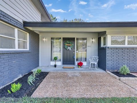 2011 Durrain Ferry Road Baytown TX 77520