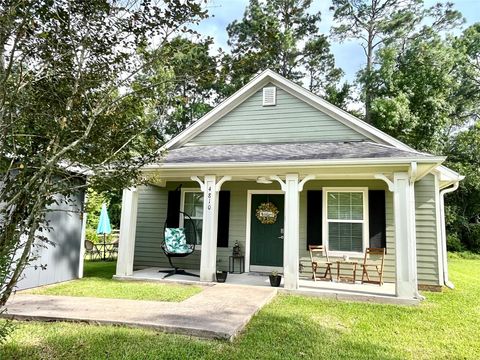 Photo of 4810 Pecan Lane, Old River-Winfree, TX 77535 (MLS # 48780995)