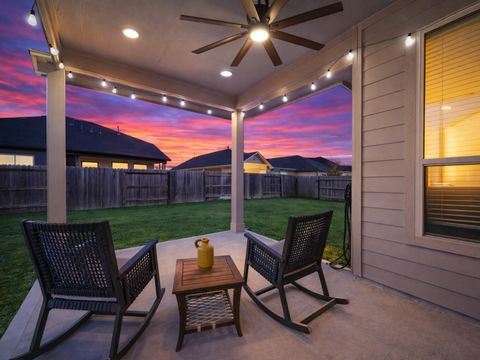 Photo of 10267 Bayou Oaks Drive, Conroe, TX 77385 (MLS # 88434413)