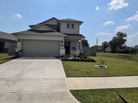 Photo of 5516 Madden Lane, Houston, TX 77048 (MLS # 55941609)