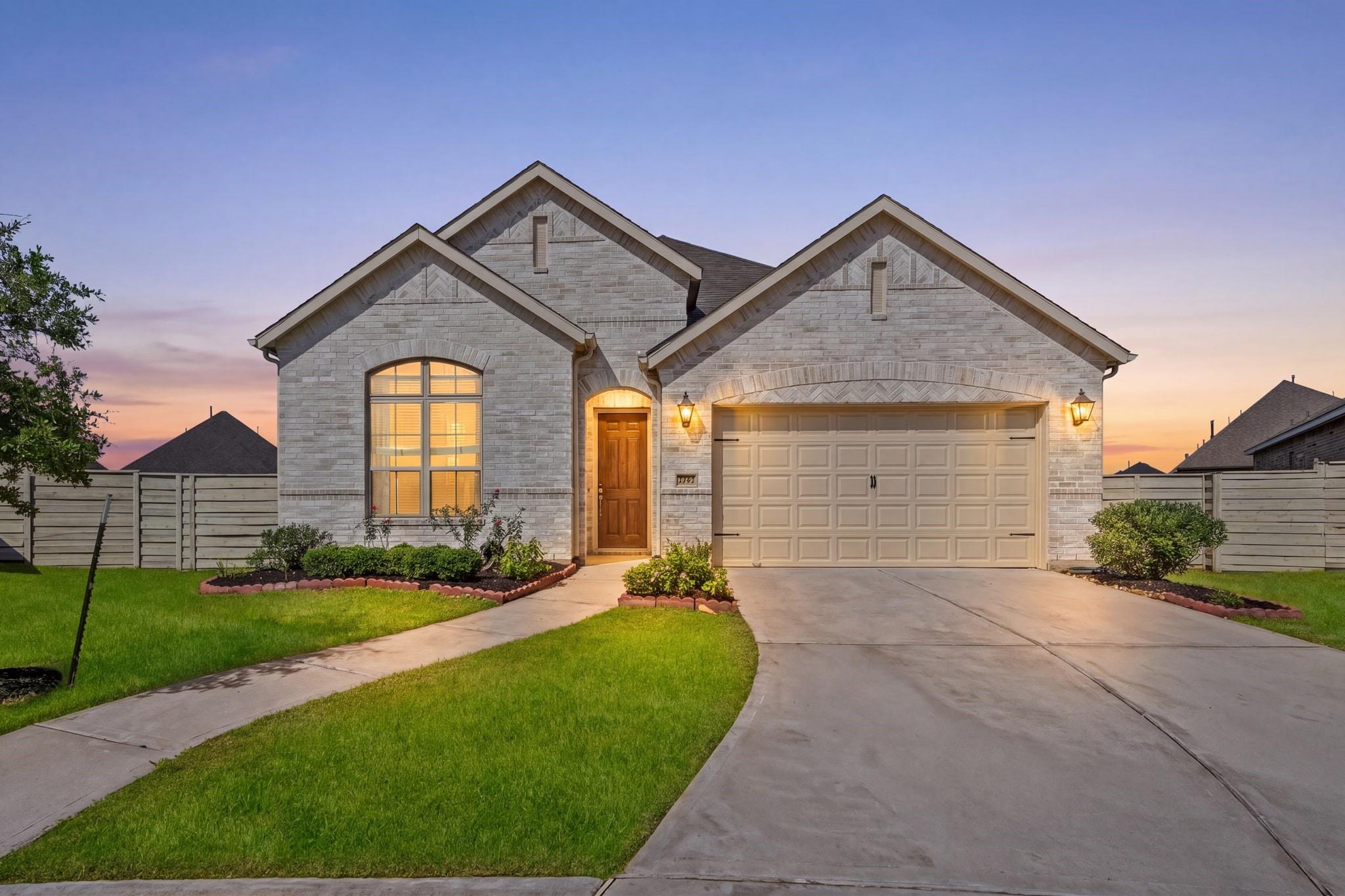 2221 Forest Trace Lane