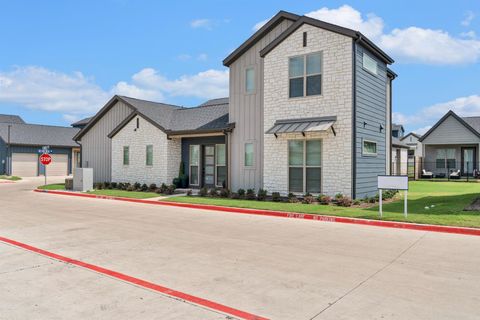Photo of 1513 Forward Drive, Little Elm, TX 75068 (MLS # 10027620) Photo of 1513 Forward Drive, Little Elm, TX 75068 (MLS # 10027620)