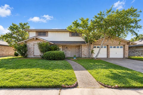 Photo of 204 Trinity Drive, Portland, TX 78374 (MLS # 20179037)