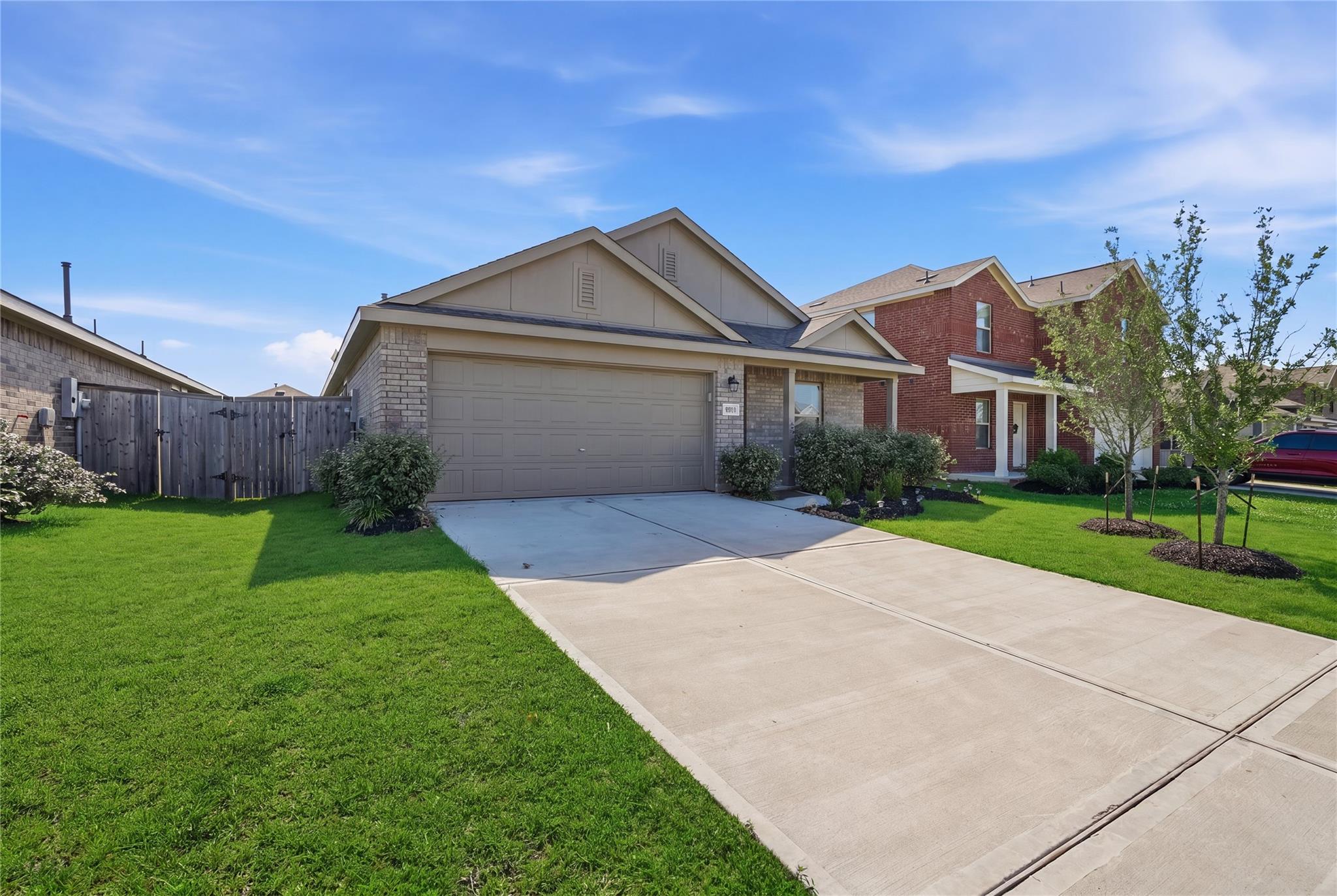 9910 Cliffside Ridge Drive