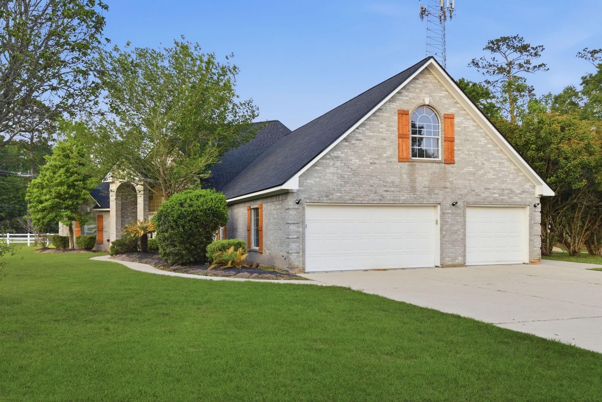 8001 Hills Parkway