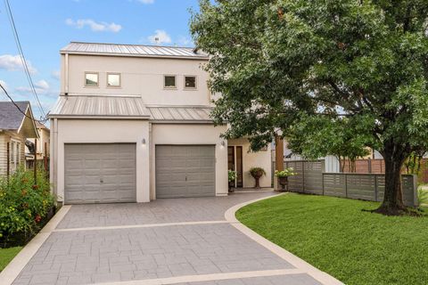 Photo of 510 Birdsall Street, Houston, TX 77007 (MLS # 22367194)