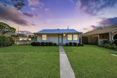 Photo of 3122 Fern Street, Pasadena, TX 77503 (MLS # 53462814)