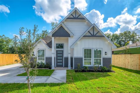 Photo of 8722 Clarington Street, Houston, TX 77016 (MLS # 72862869)
