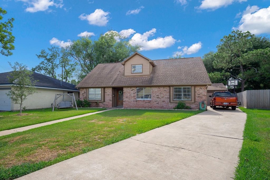 Photo of 706 Yale Lane, Deer Park, TX 77536 (MLS # 63380604)