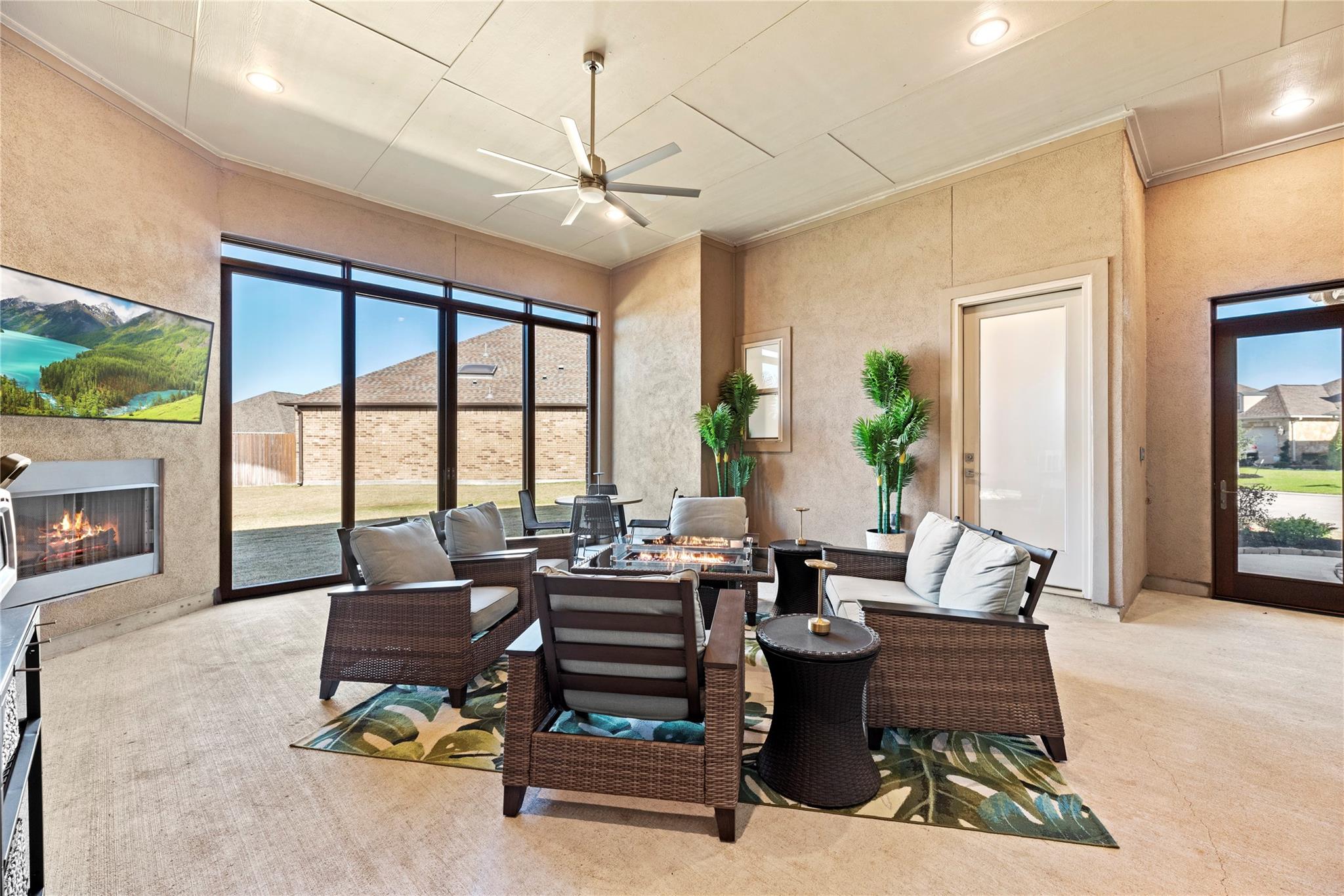 10703 Hilltop Harbor Way