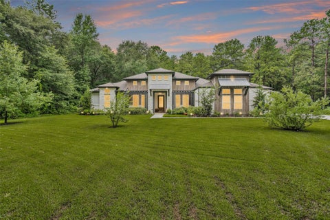 Photo of 343 Grand View, Huntsville, TX 77340 (MLS # 76200371)