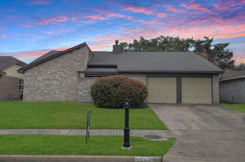 Photo of 19318 Quiet Brook Drive, Houston, TX 77084 (MLS # 20897179)