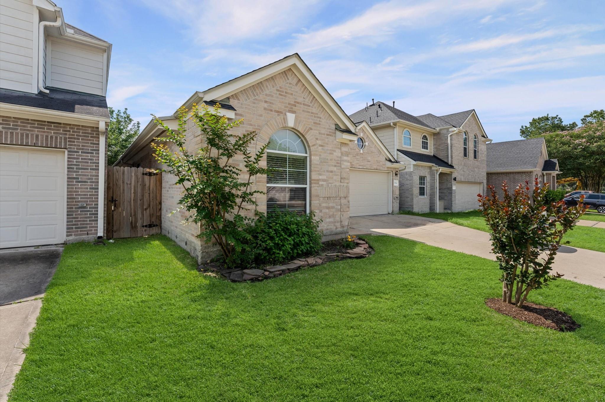 15814 Collinsville Drive