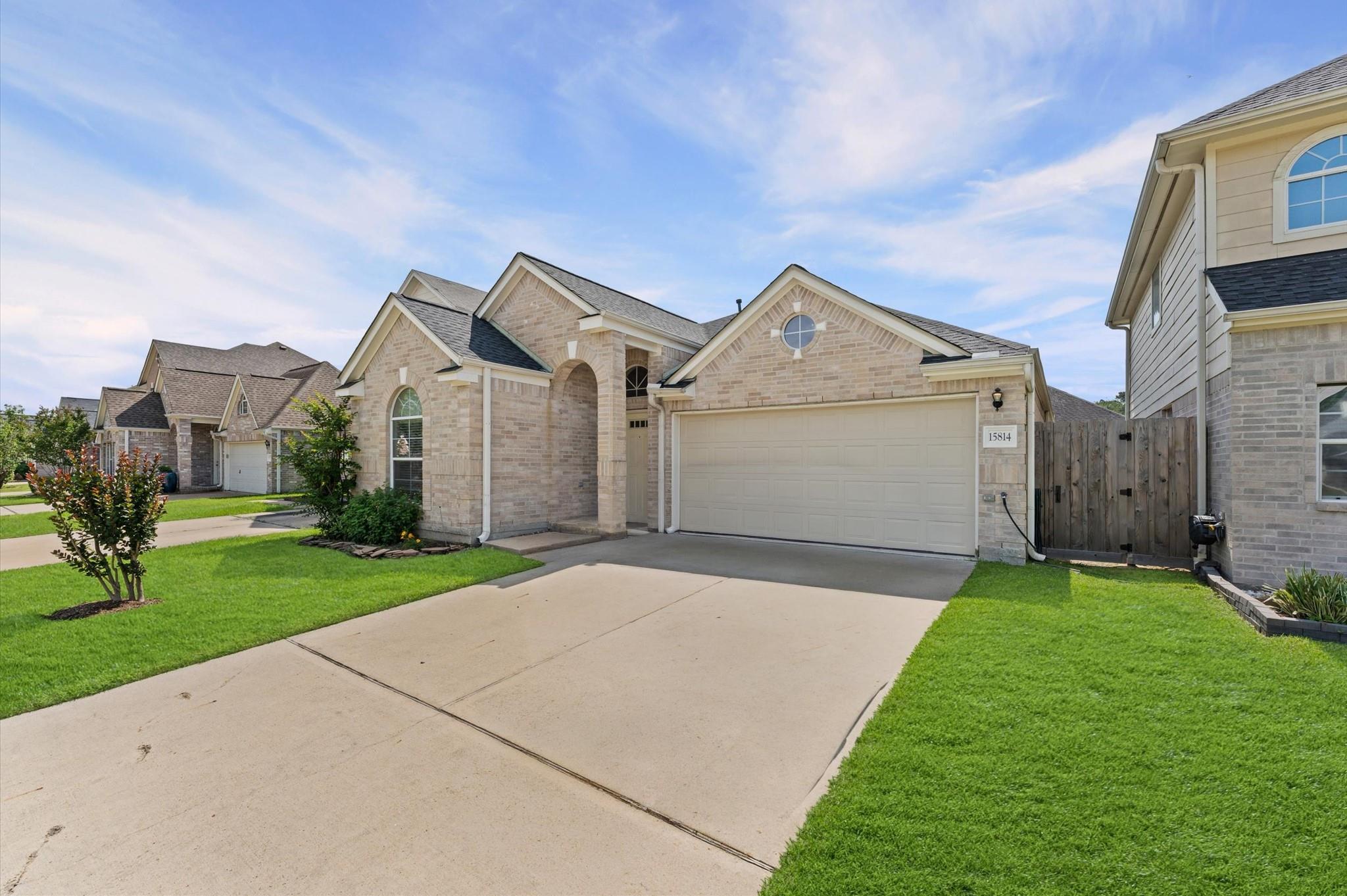 15814 Collinsville Drive