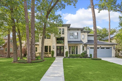 Homes For Sale - 13050 Pebblebrook Drive<br/> Houston, TX 77079
