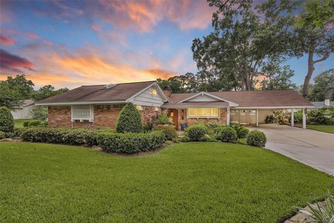 Photo of 3 Fairway Drive, Conroe, TX 77304 (MLS # 19255991)
