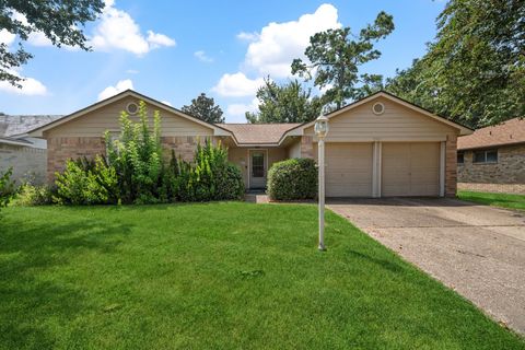 Photo of 19907 Lions Gate Drive, Humble, TX 77338 (MLS # 89149528)