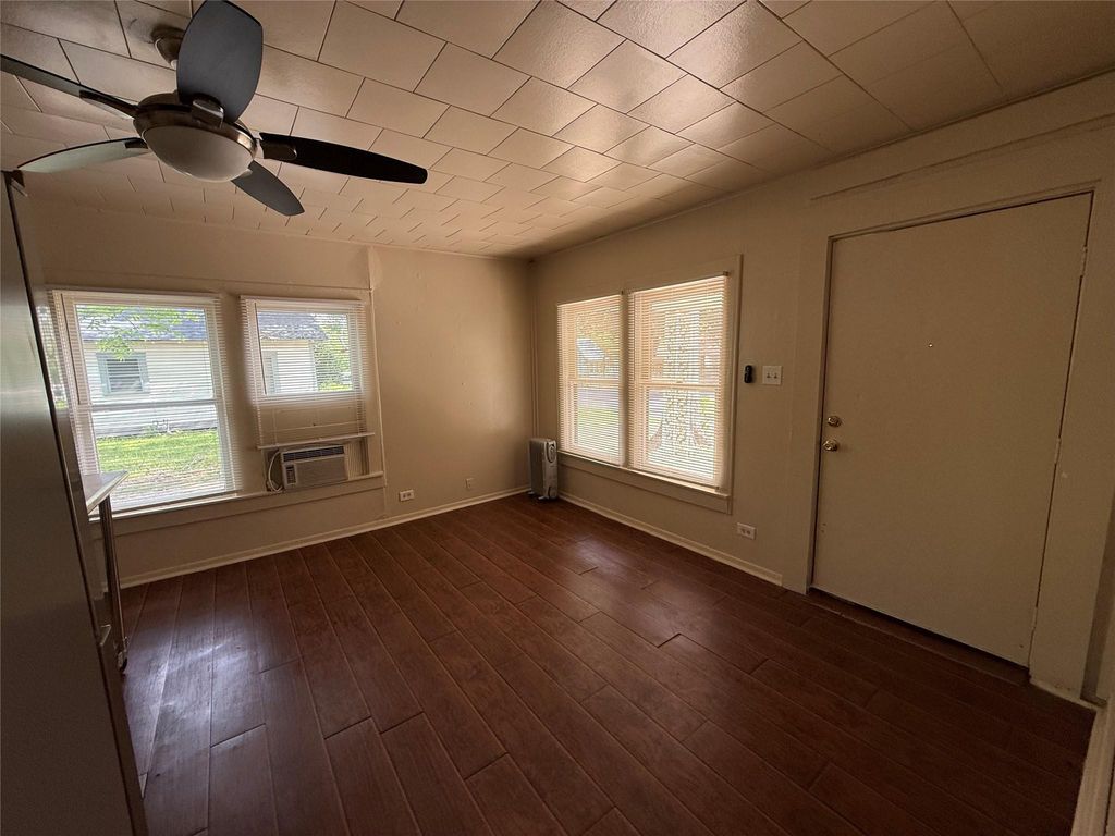 Photo of 2812 Angier Road, Huntsville, TX 77340 (MLS # 52960590)