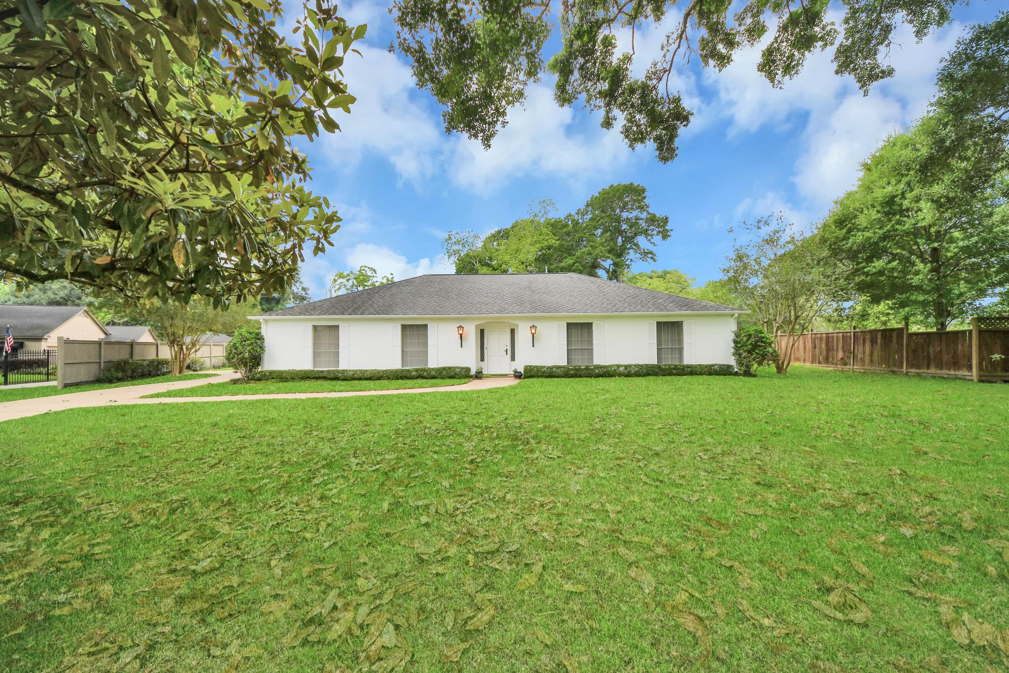 904 Victoria Drive