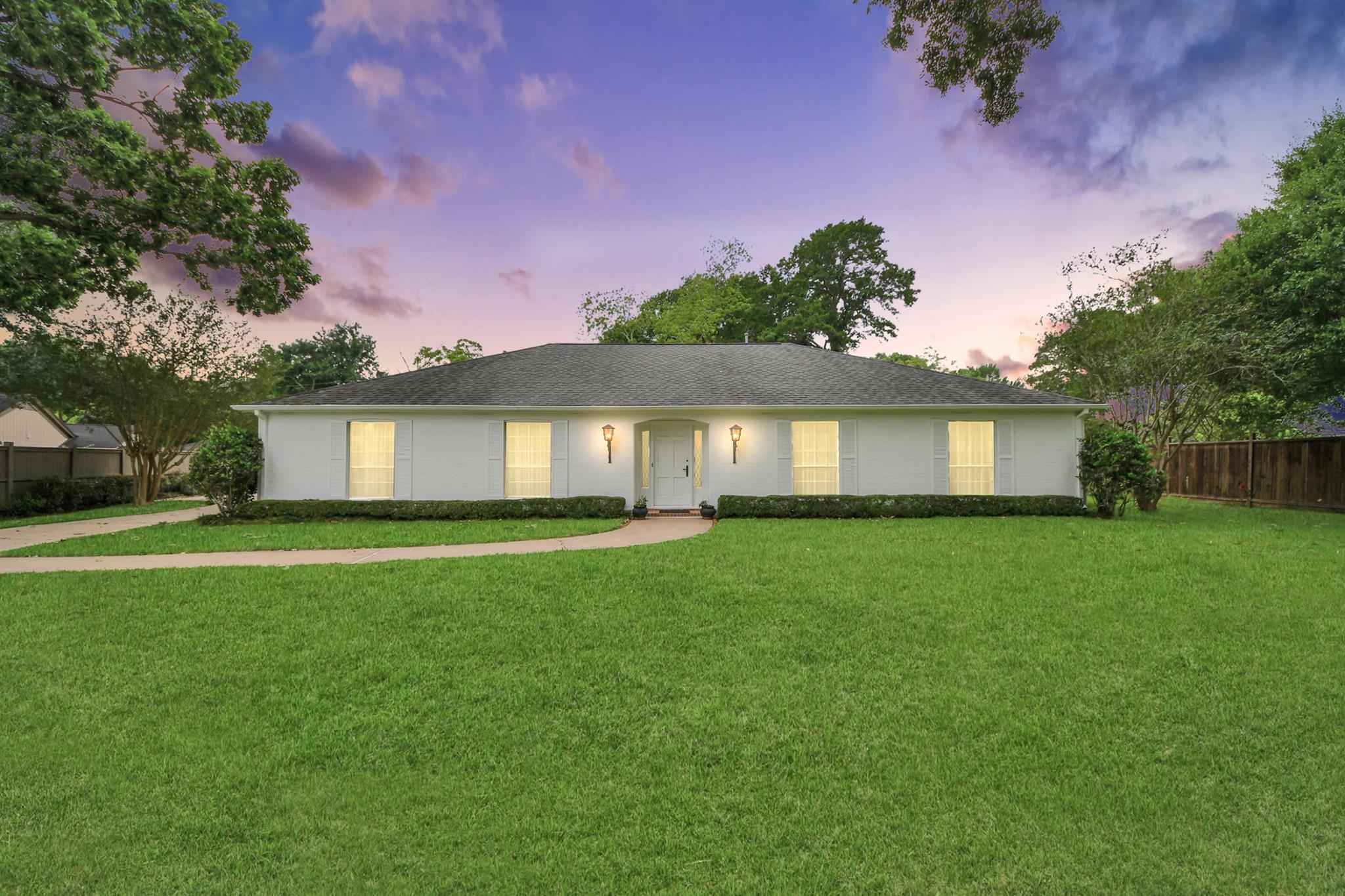 904 Victoria Drive