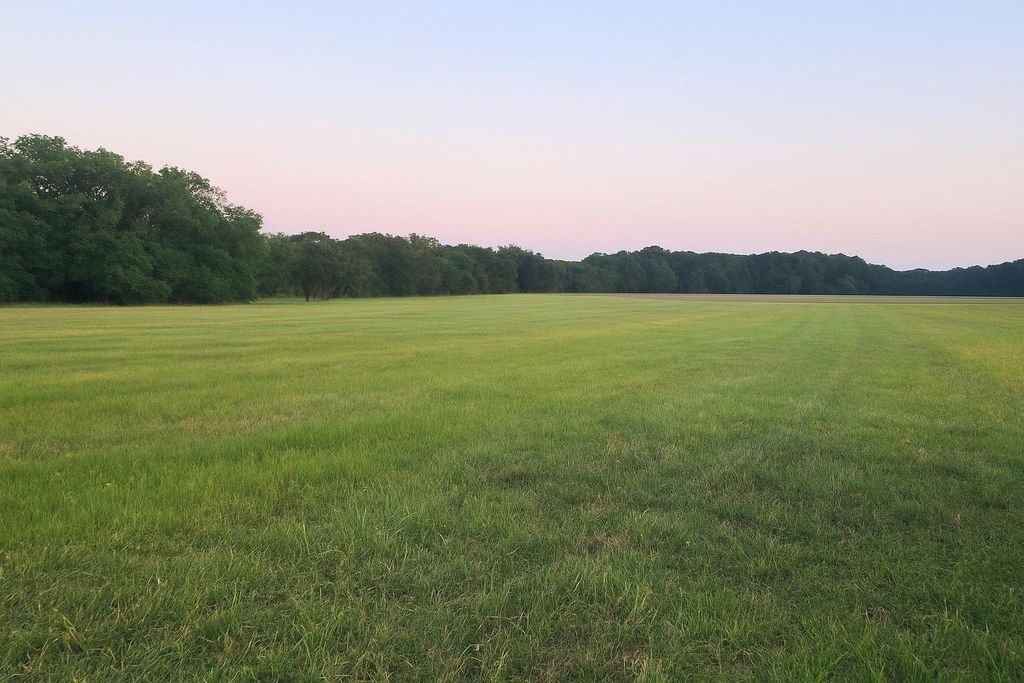 Photo of 3526 W Fm 1093, Wallis, TX 77485 (MLS # 2536666)