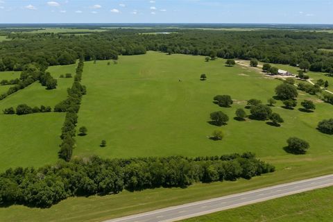 3526 W Fm 1093 Wallis TX 77485