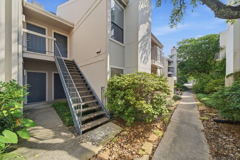 Photo of 7950 N Stadium Drive #138, Houston, TX 77030 (MLS # 53359873)