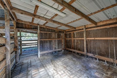 Tiny photo for 25869 Magnolia Drive, Splendora, TX 77372 (MLS # 32766739)