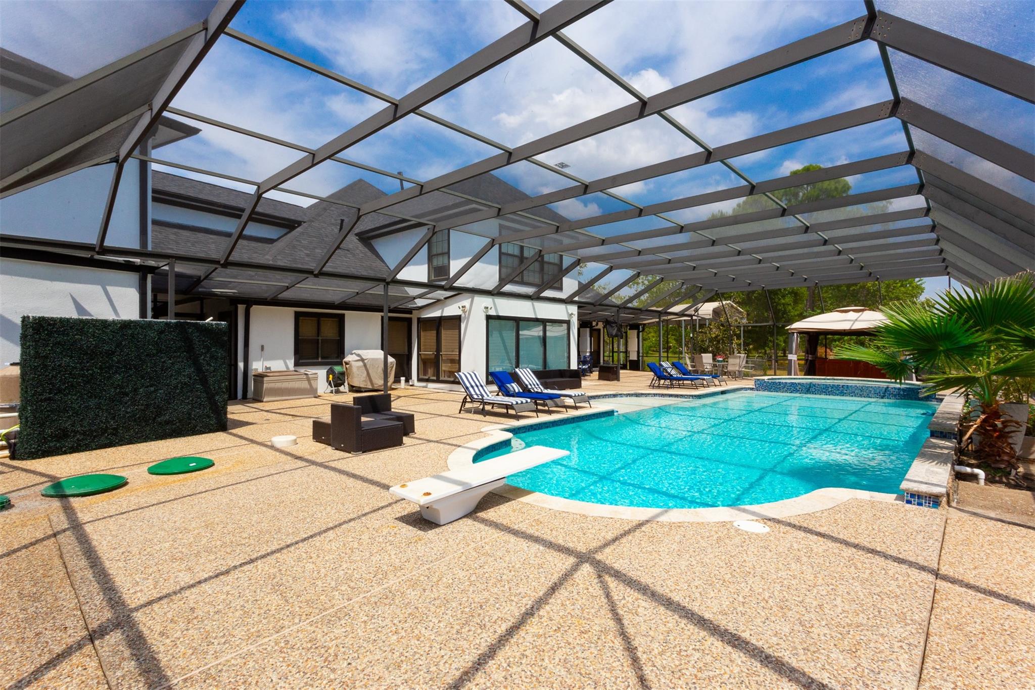 9108 Quail Ridge Drive