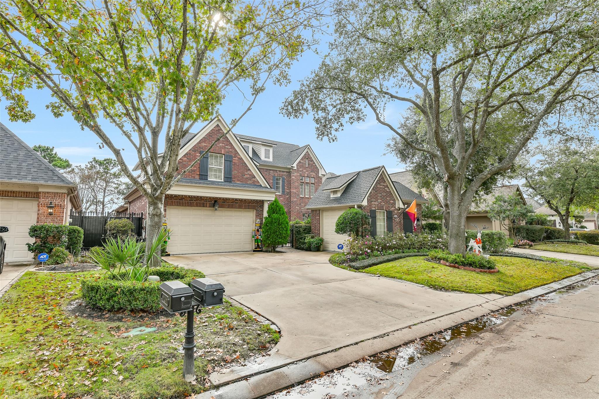 11413 Gallant Ridge Lane