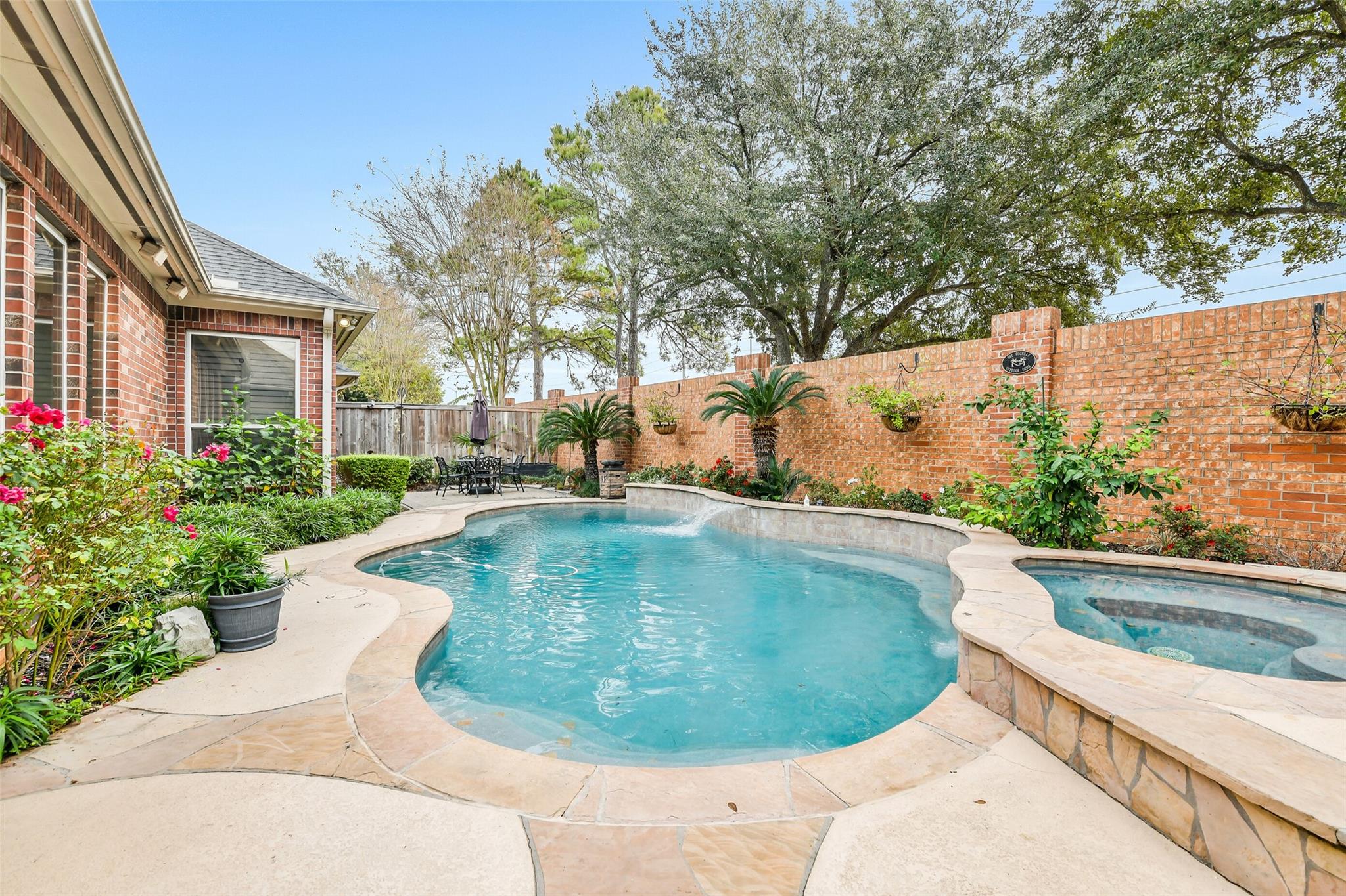 11413 Gallant Ridge Lane