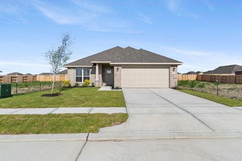 Photo of 2287 Emerald Lake Trail, Dayton, TX 77535 (MLS # 68120364)
