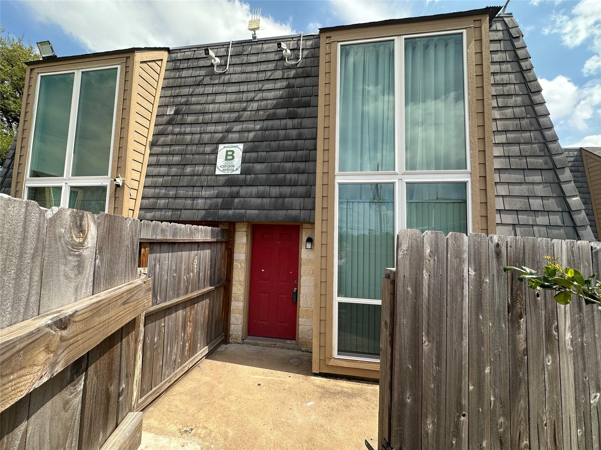 16120 Stuebner Airline Road 202