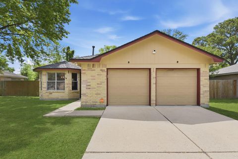 Photo of 16031 Northmark Drive, Houston, TX 77073 (MLS # 62891831)