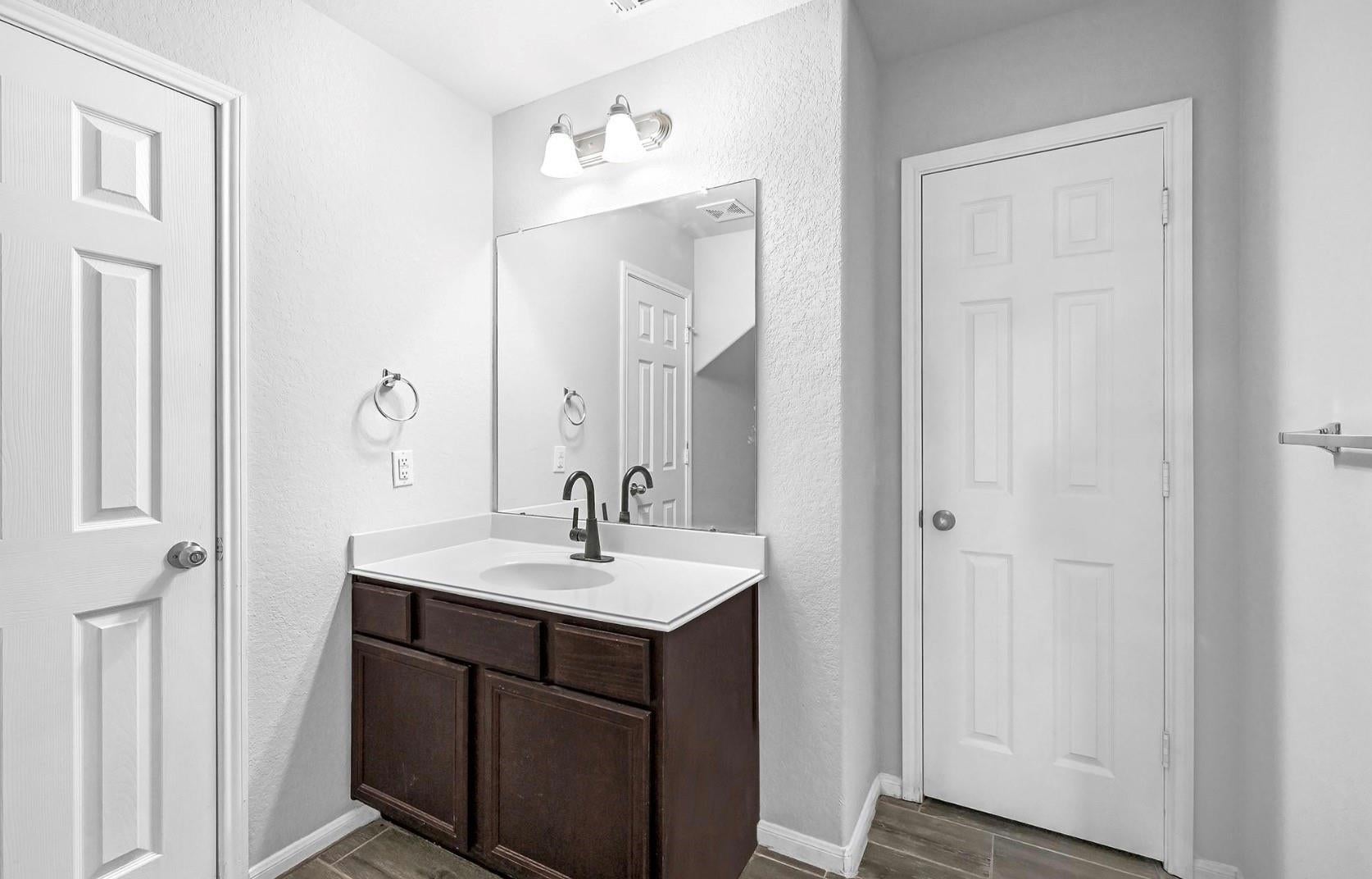 21311 Fox Walk Trail