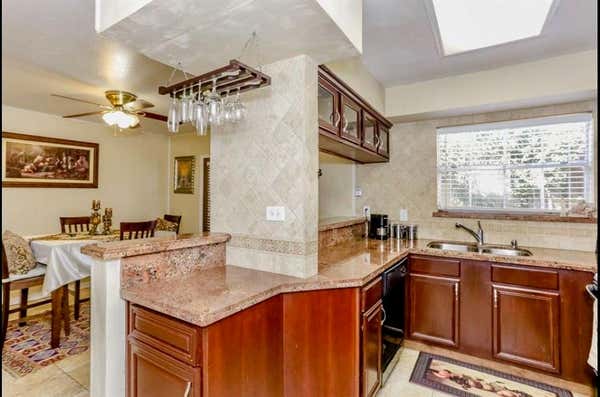 10183 Beekman Place Dr, Houston, TX, 77043