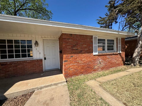 Photo of 2112 70th Street, Lubbock, TX 79412 (MLS # 4479114)