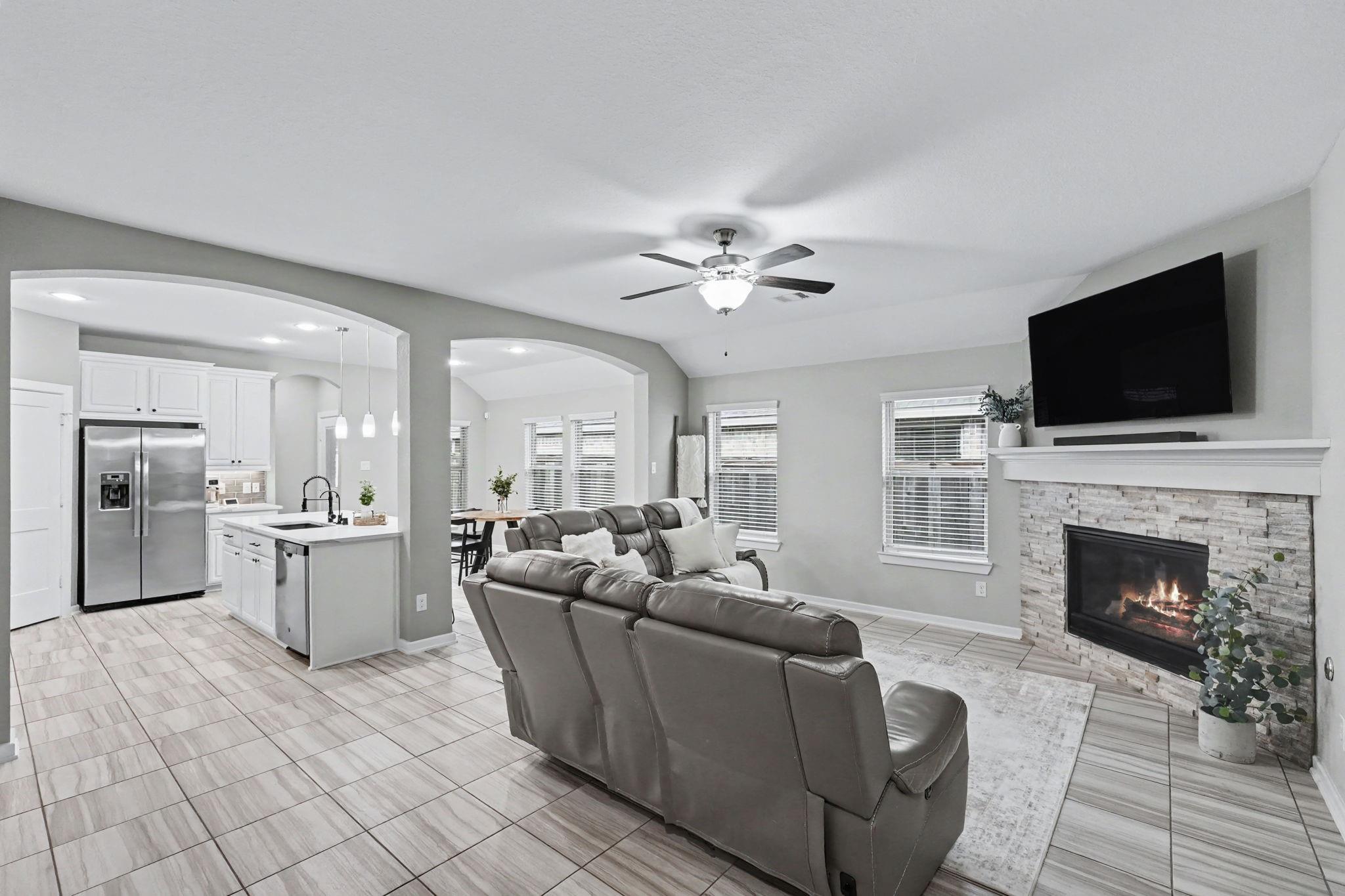 16011 Monument Hill Crossing