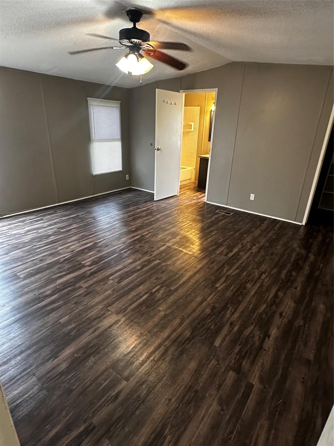 2021 N Battlebell Road 40