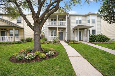 Townhouse For Sale - 23613 Twisting Falls Drive<br/> Spring, TX 77373