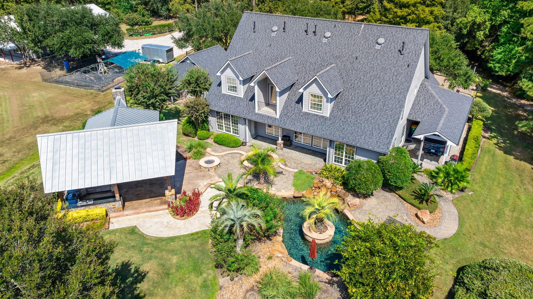 9902 Crestwater Circle