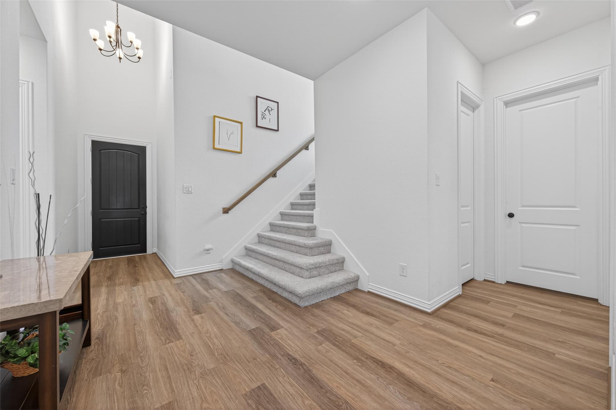 20802 Mirror Point Drive