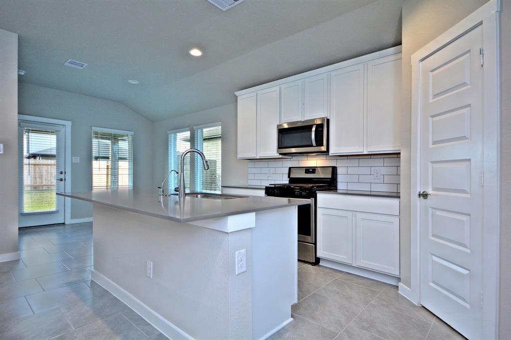 7703 Rainham Valley Lane