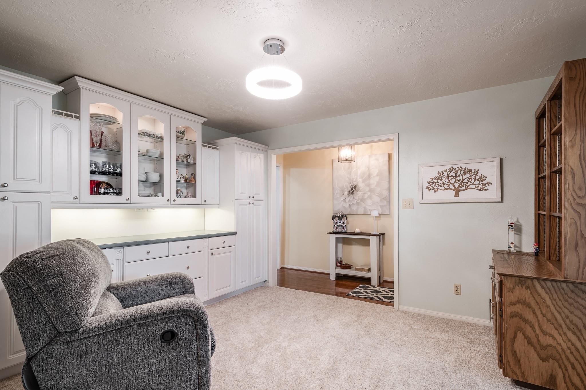 206 Mariner Court